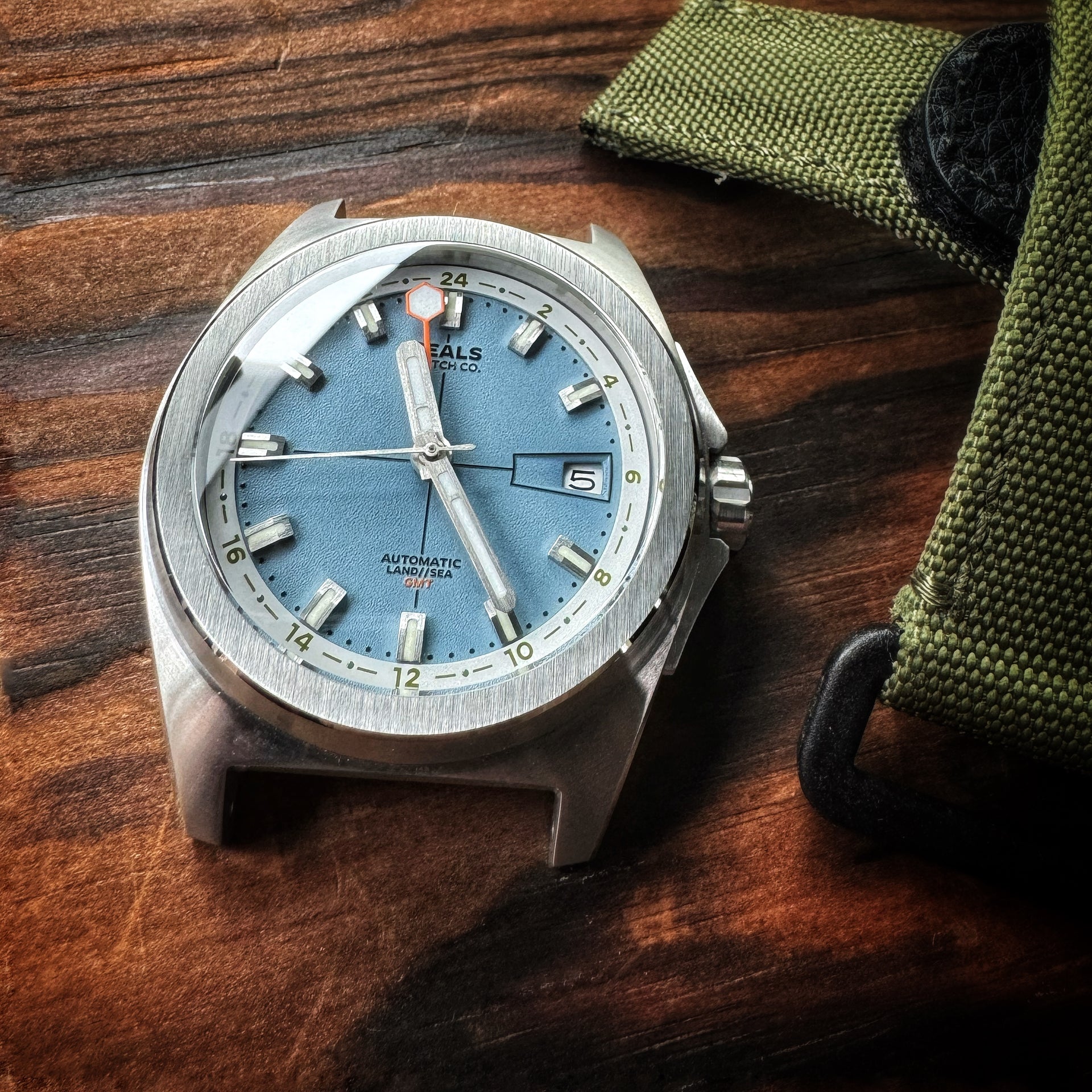 Seals Land // Sea GMT: 38mm Miyota 9075 True GMT Watch - Seals Watch Co