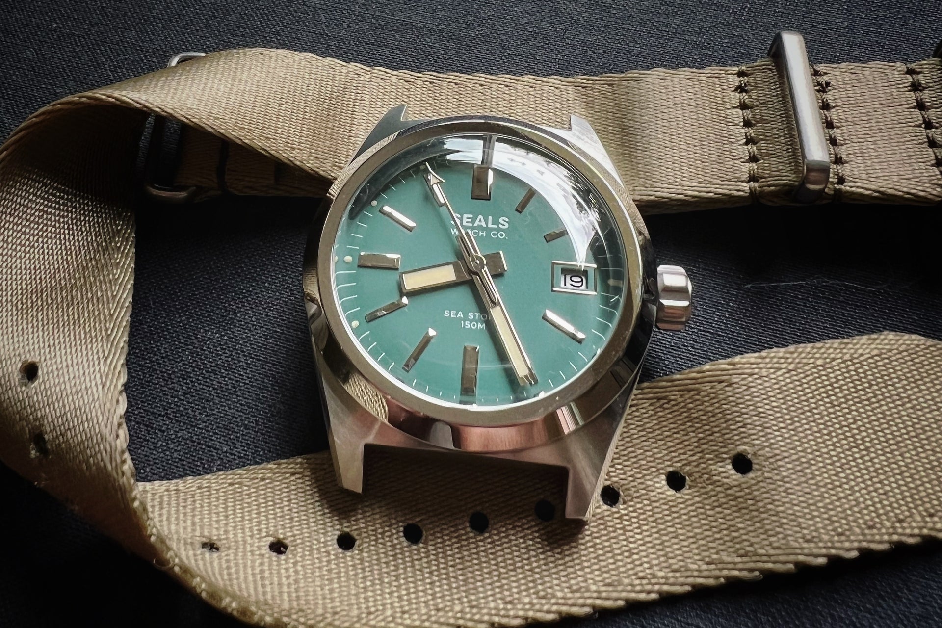 "Sea Storm" Dive Watch - Fixed Bezel - No Date - Seals Watch Co