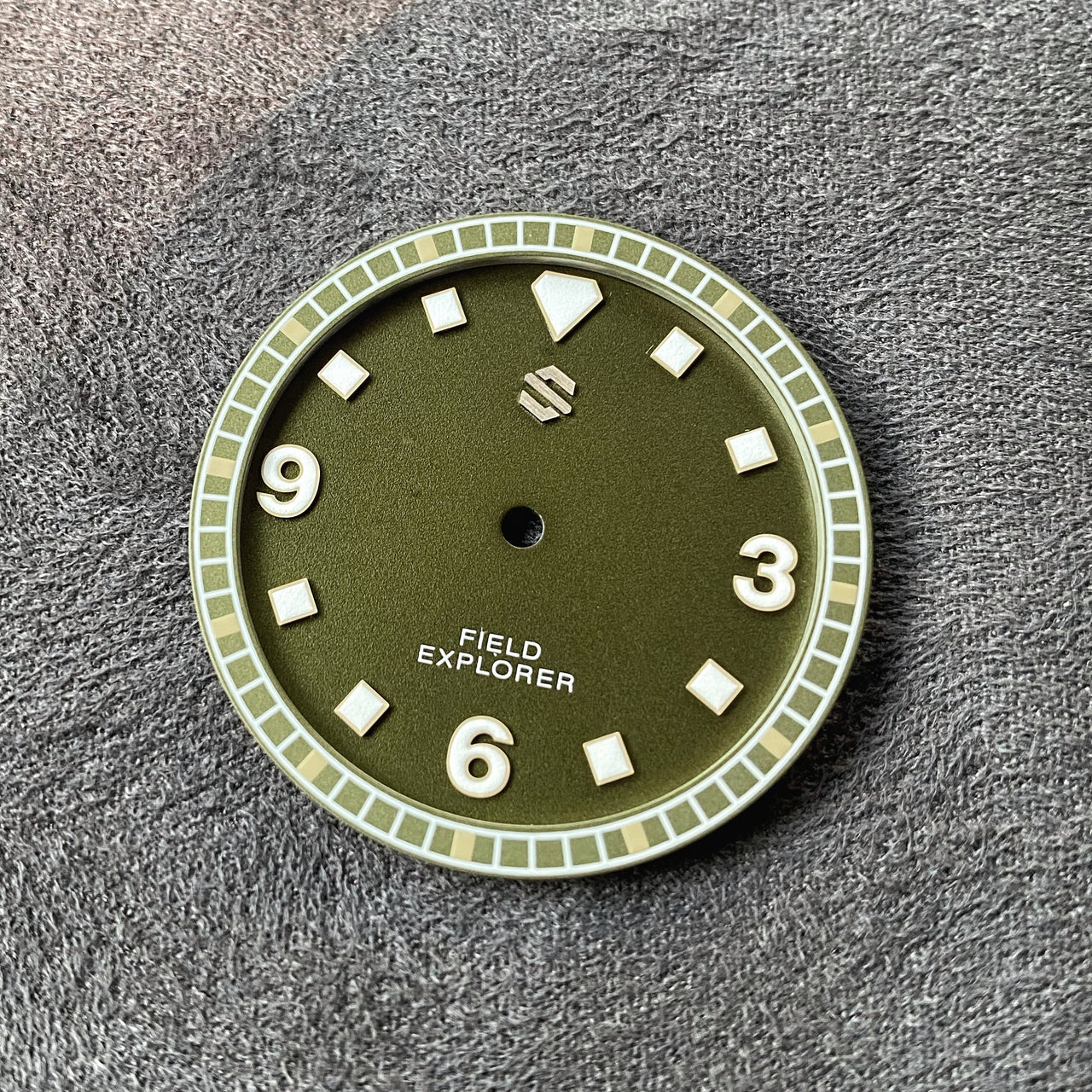 Model C Dial Set - Granulated Jungle Green Dial with White Accents - Seals Watch Co