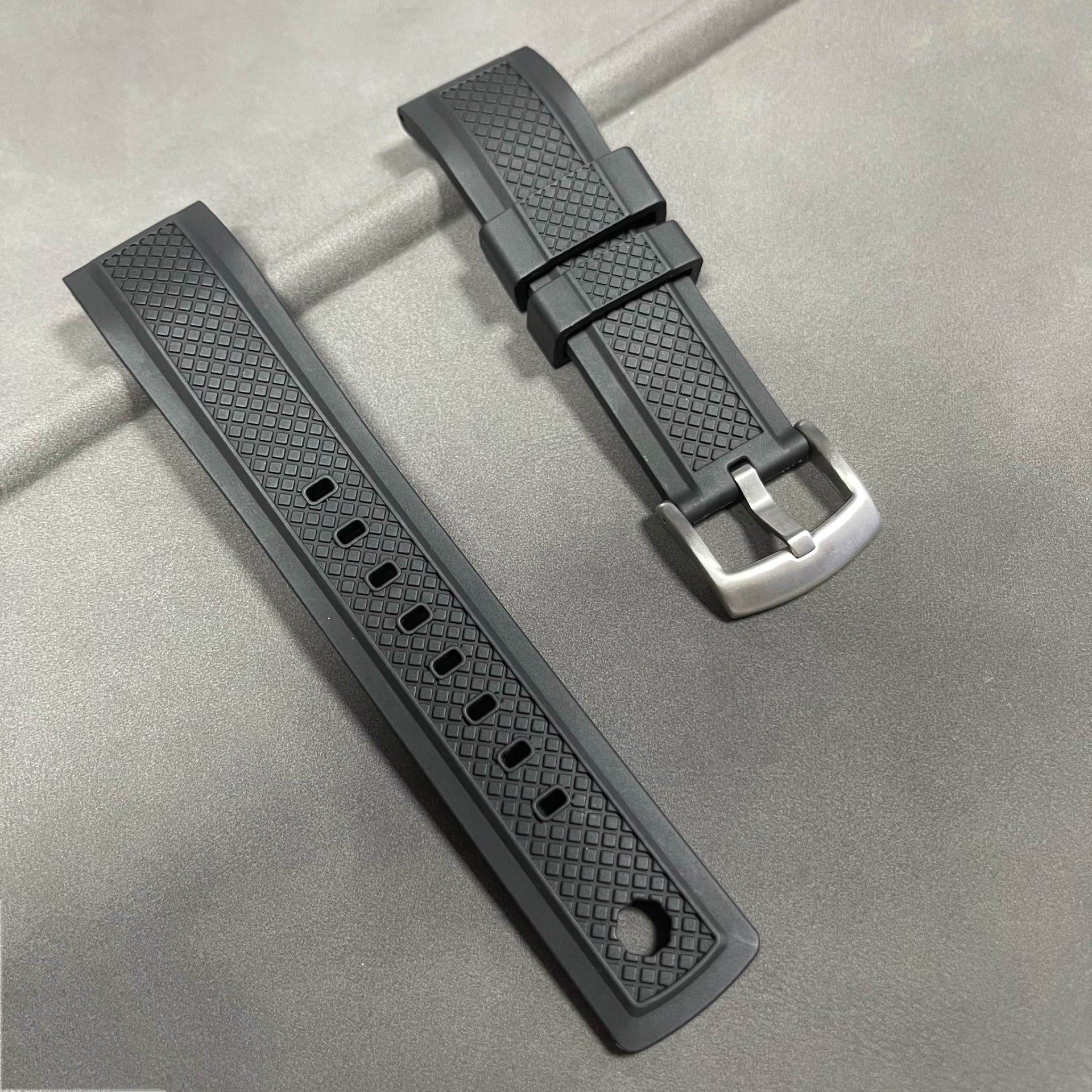 "Sea Storm" Dive Watch - Limited Run Skin Diver - With Date - Seals Watch Co