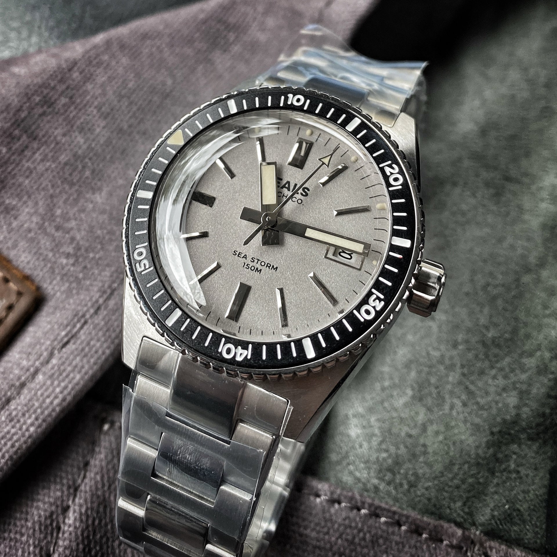 "Sea Storm" Dive Watch - Limited Run Skin Diver - With Date - Seals Watch Co