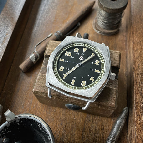 Model C Field Explorer | American Field Watch, Automatic
