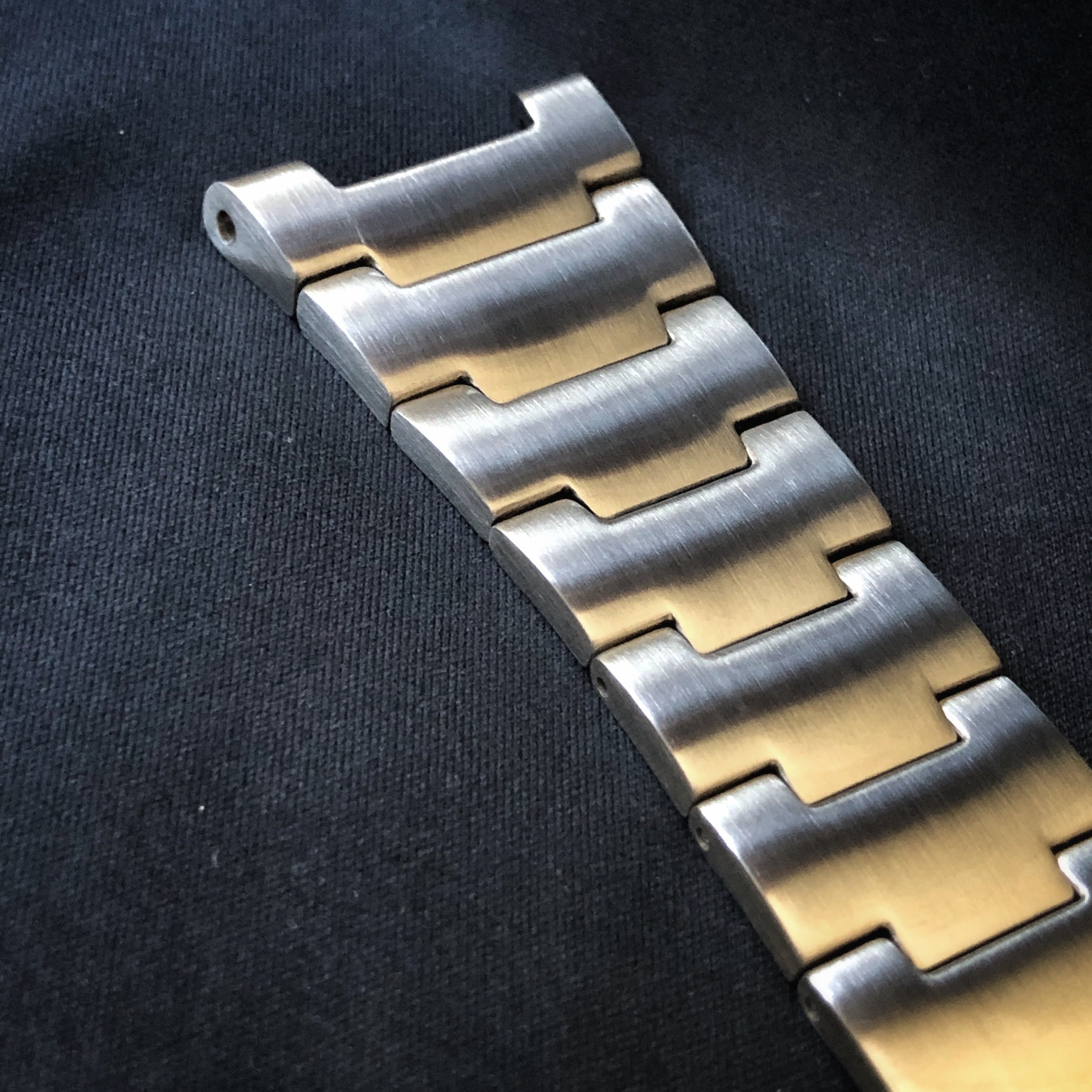 Men's 316L Stainless Steel Chain Bracelet – Engraved, Nickel-Free, Buckle Closure